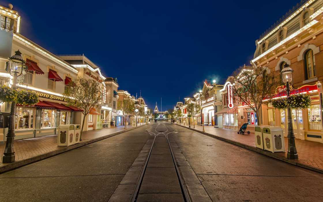 Disneyland Main St USA looking away from the castle